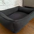 Bild in Galerie-Betrachter laden, Hundebett Lotti Stone
