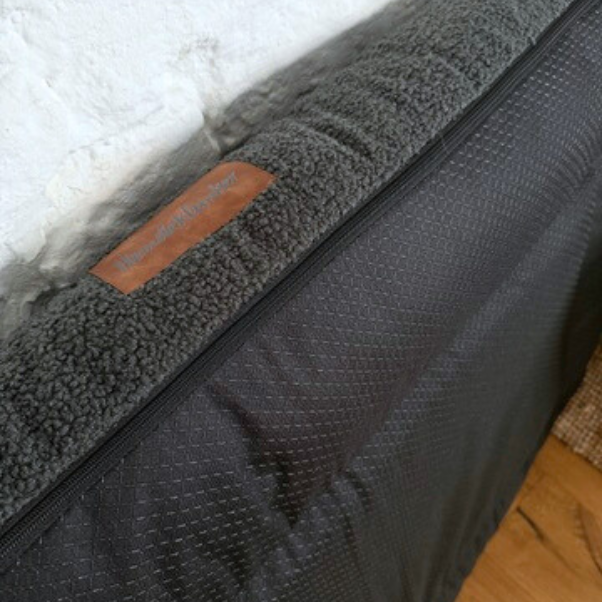 Hundebett Toni Stone Memory Matratze