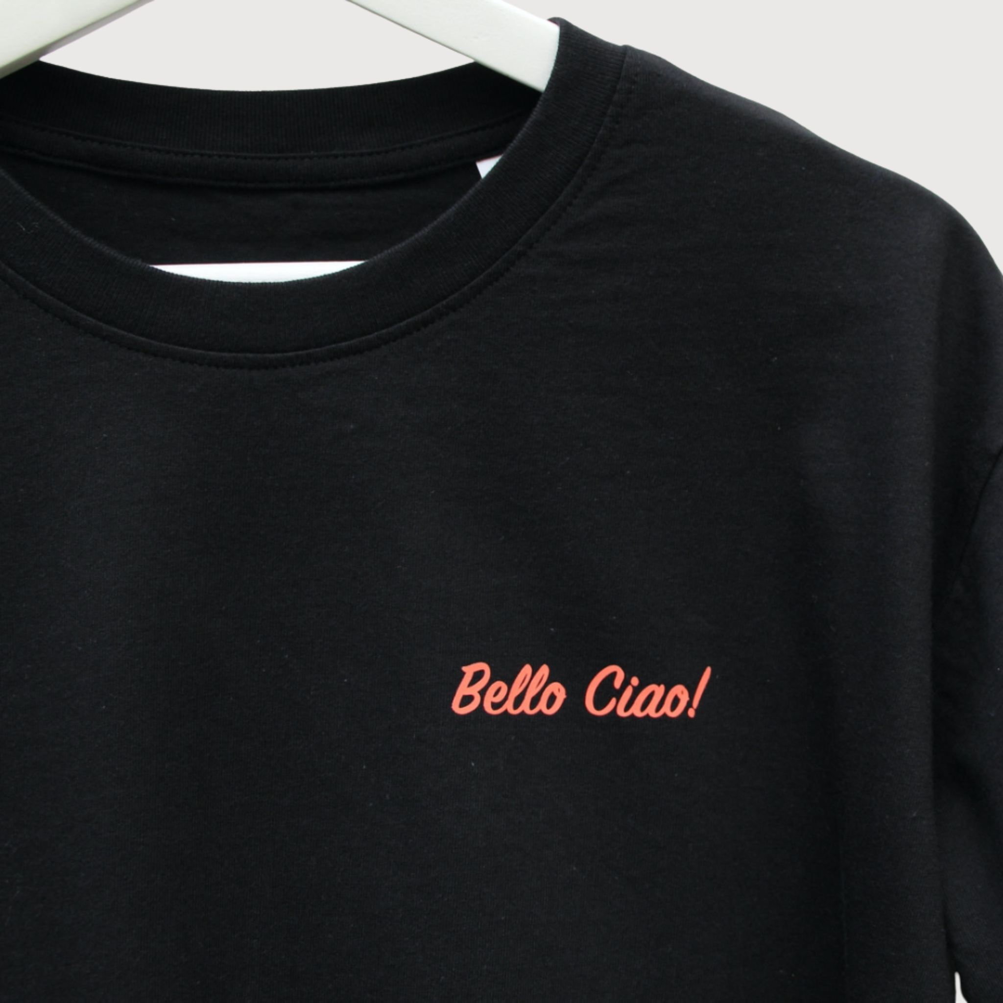 Crop T-Shirt BELLO CIAO Schwarz