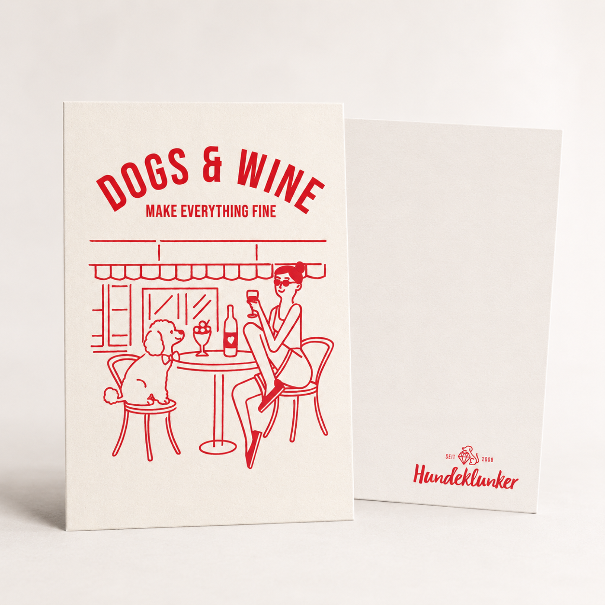 Postkarte Dogs & Wine make everything fine Offwhite