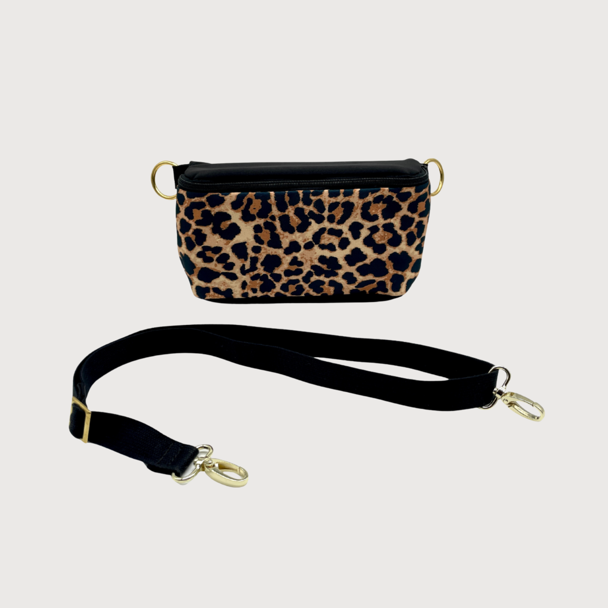 Bauchtasche Stay Wild Leo Black mit Wechselgurt