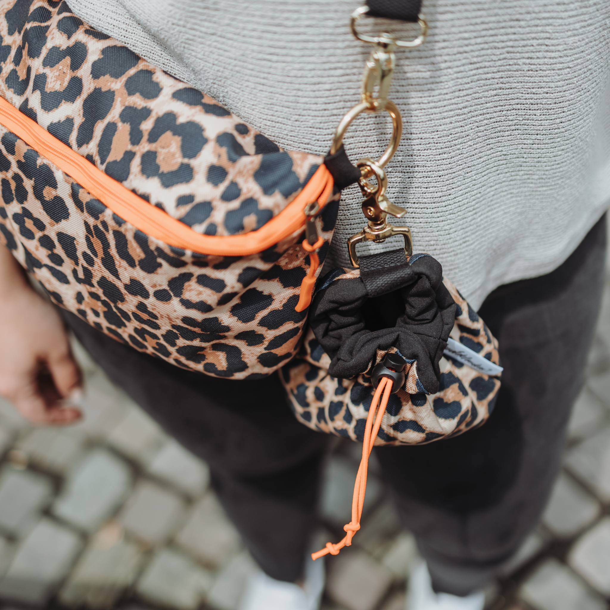 Futterbeutel Stay Wild Leo Neonorange