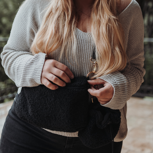 Bauchtasche Stay Wild Teddy Black mit Wechselgurt